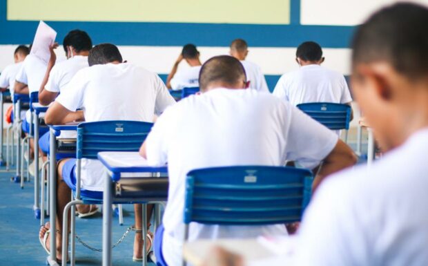 Reeducandos do sistema prisional piauiense têm acesso à educação básica, além de cursos profissionalizantes.